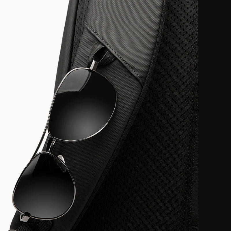 waterproof backpack glasses attached - Black