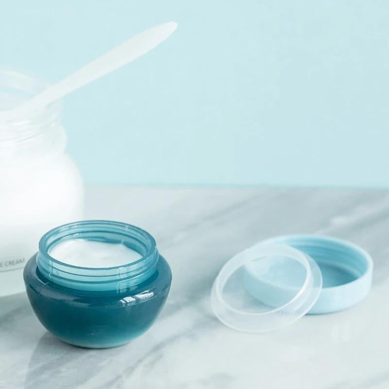 women's travel bottle kit - Blue