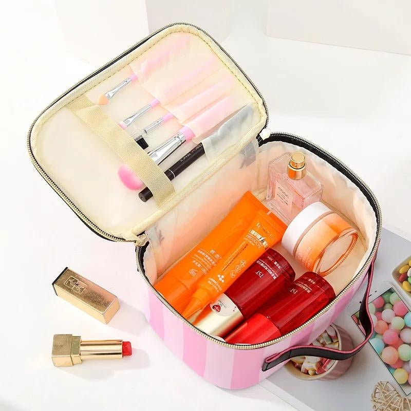 teenage girl toiletry case - Style 1 - Style 2 - Style 3 - Style 4 - Style 5